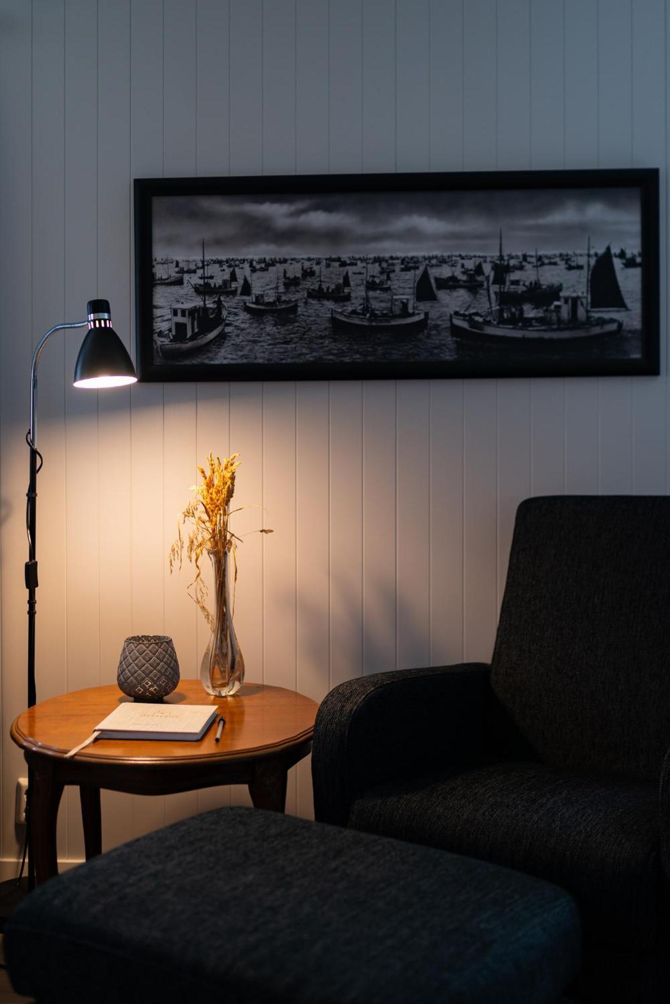 Cozy House By The Fjord In The Heart Of Lofoten Reine Exterior photo