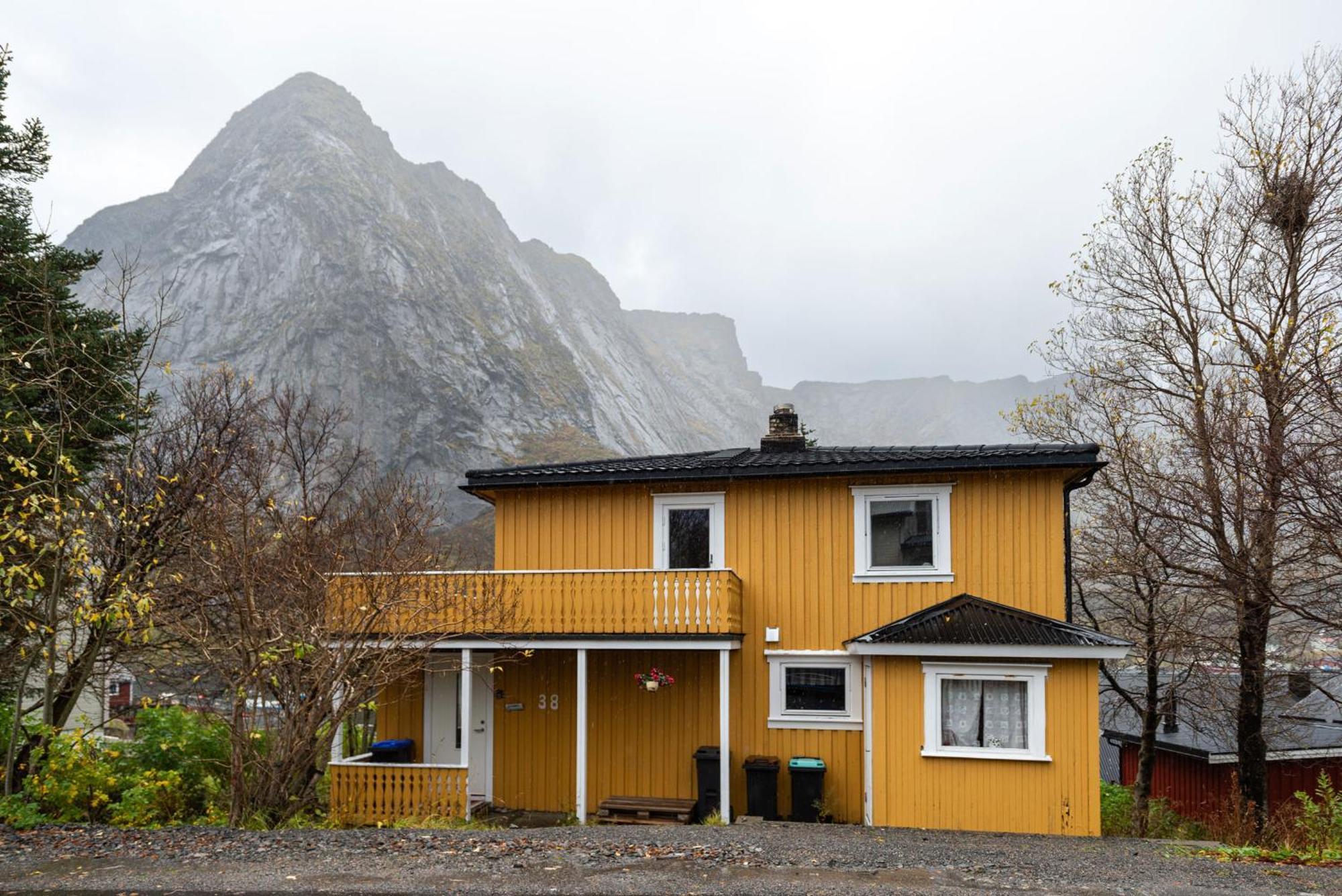 Cozy House By The Fjord In The Heart Of Lofoten Reine Exterior photo